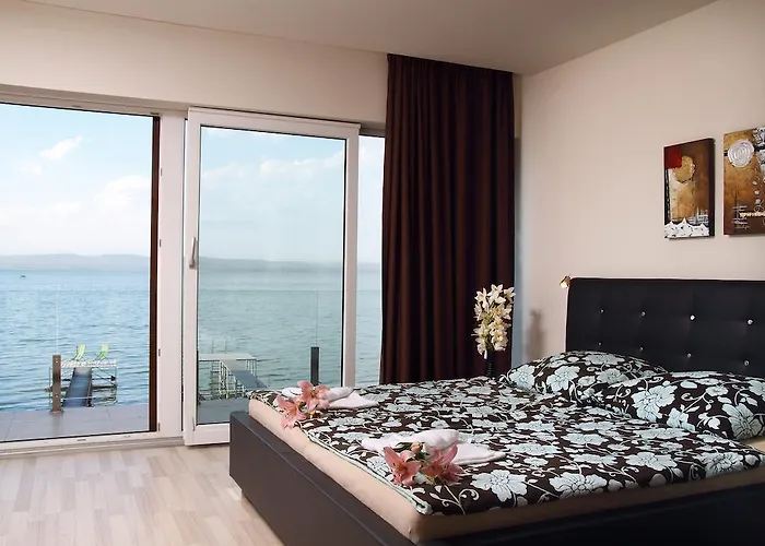 Feriehus Aba Sea House Balatonszarszo